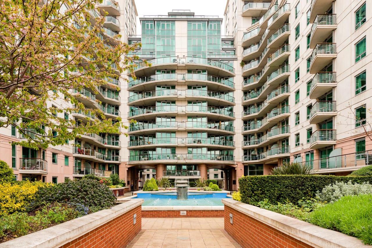 Riverside 2-Bedroom Apartments Londres Extérieur photo