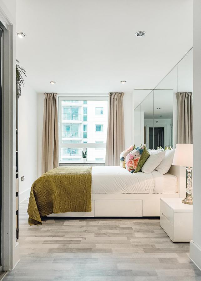Riverside 2-Bedroom Apartments Londres Extérieur photo