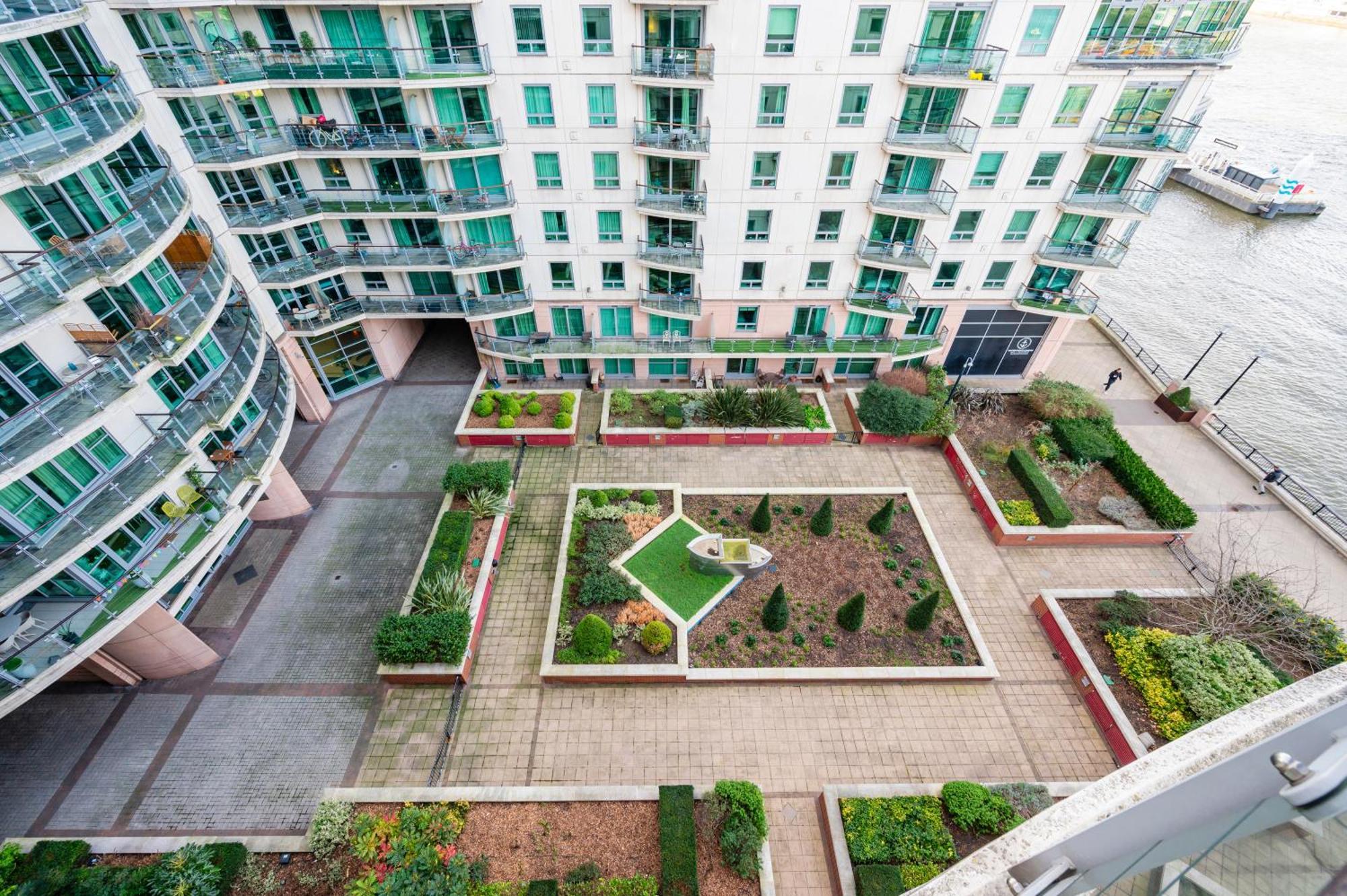 Riverside 2-Bedroom Apartments Londres Extérieur photo